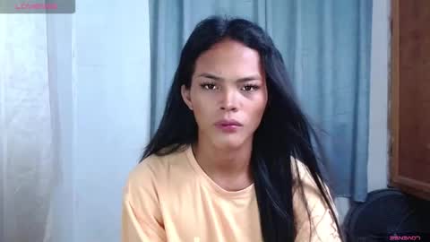 Snapshot of mabuhay_lola chatting on May 8, 1:22 am Divina online show from May 8, 1:22 am