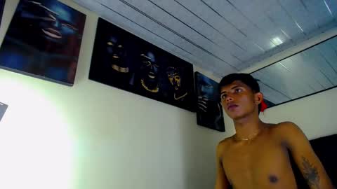 Snapshot of mac_key18 chatting on November 2, 1:41 am Mac key online show from November 2, 1:41 am