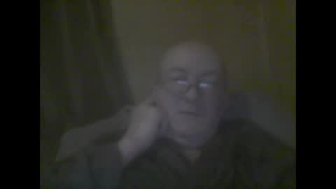 Snapshot of macbewdekan25 chatting on March 29, 1:11 pm macbewdekan25 online show from March 29, 1:11 pm