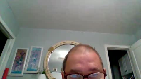 Snapshot of machet1 chatting on February 26, 12:05 am machet1 online show from February 26, 12:05 am