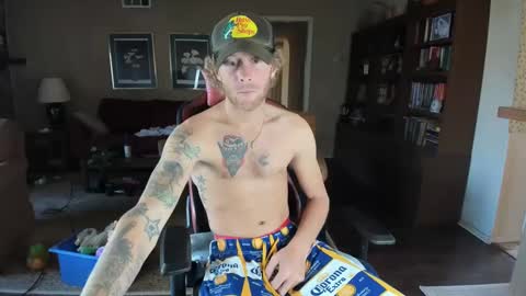 Snapshot of machinecumkelly69 chatting on January 7, 6:03 pm machinecumkelly69 online show from January 7, 6:03 pm