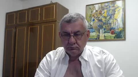 Snapshot of machomale3 chatting on July 1, 7:57 pm Macho online show from July 1, 7:57 pm