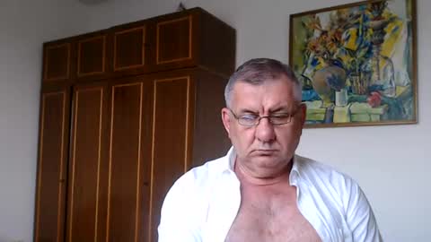 Snapshot of machomale3 chatting on July 2, 3:51 pm Macho online show from July 2, 3:51 pm