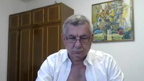 Snapshot of machomale3 chatting on July 7, 4:33 pm Macho online show from July 7, 4:33 pm
