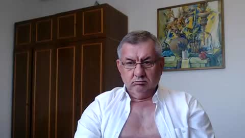 Snapshot of machomale3 chatting on July 10, 2:52 pm Macho online show from July 10, 2:52 pm