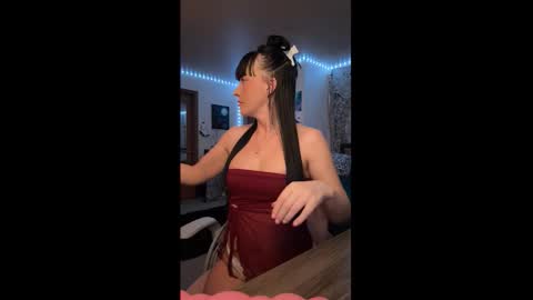 maciimayy online show from November 27, 1:51 am