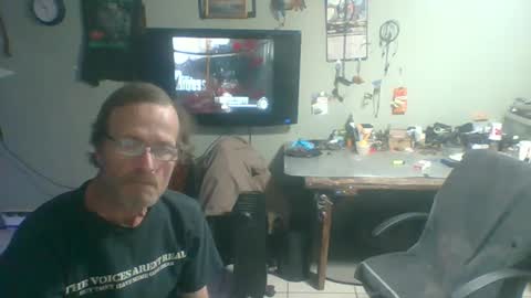 Snapshot of mackdog1369 chatting on December 5, 11:49 am mackdog1369 online show from December 5, 11:49 am