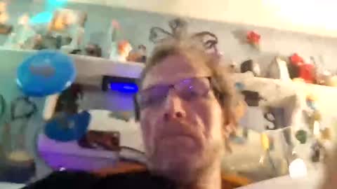 Snapshot of mackdog1369 chatting on January 14, 2:29 am mackdog1369 online show from January 14, 2:29 am