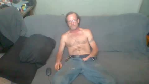 Snapshot of mackdog1369 chatting on March 11, 10:20 pm mackdog1369 online show from March 11, 10:20 pm