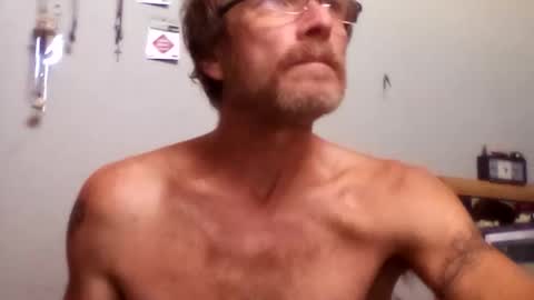 Snapshot of mackdog1369 chatting on October 19, 8:09 pm mackdog1369 online show from October 19, 8:09 pm