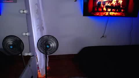 MACKENZIE CAMERON online show from January 23, 5:10 pm