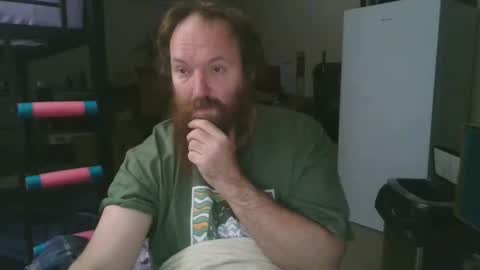 Snapshot of mackhere4u chatting on October 30, 4:25 am mackhere4u online show from October 30, 4:25 am