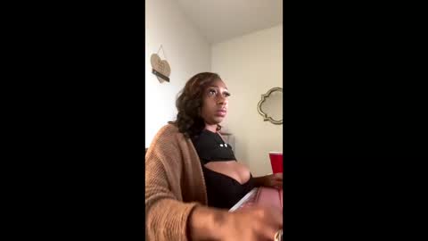 madam_glam online show from February 11, 2:33 pm