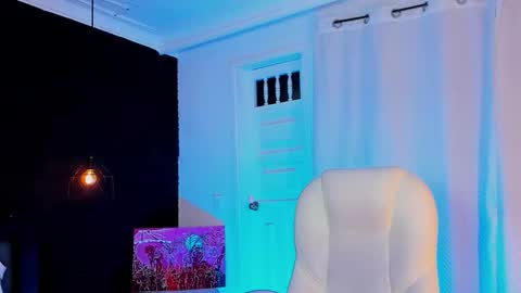  madame lilith  online show from October 30, 11:11 am