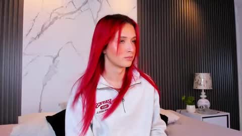 Snapshot of madame_lilith chatting on May 7, 11:26 am madame lilith online show from May 7, 11:26 am