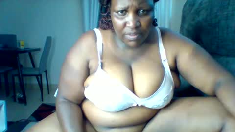 madame_pleasure40 online show from May 8, 6:19 am