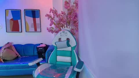 Madame Scarllet  online show from May 23, 11:36 am