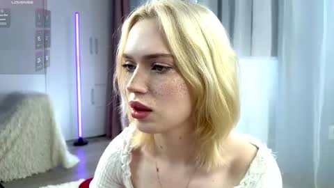 Fiona online show from March 27, 4:40 am