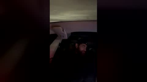 maddd_maxx online show from March 10, 11:15 am