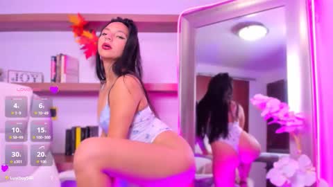 Snapshot of maddie__bx chatting on February 27, 9:04 pm online show from February 27, 9:04 pm