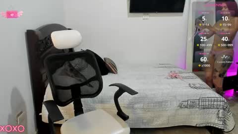 Maddie  online show from March 14, 12:10 pm