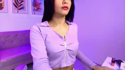 maddie_t18 online show from February 10, 11:25 am