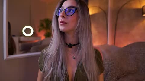 Maddie online show from April 8, 7:36 pm