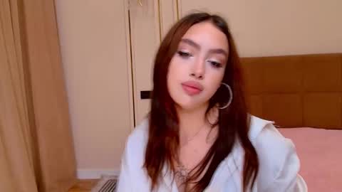 Madelaine online show from May 22, 7:52 pm