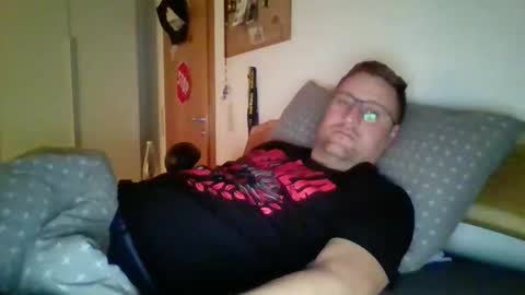 Snapshot of maddin8891 chatting on February 2, 7:01 pm Maddin online show from February 2, 7:01 pm