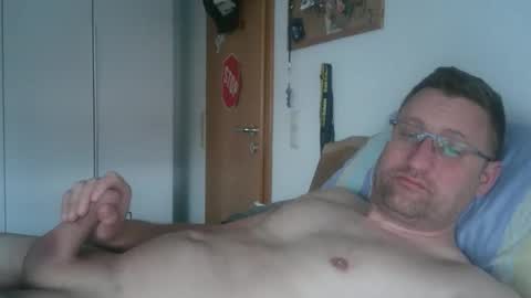 Snapshot of maddin8891 chatting on March 14, 10:32 am Maddin online show from March 14, 10:32 am