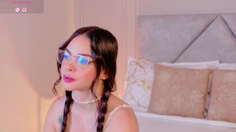 Maddison online show from April 8, 11:37 pm