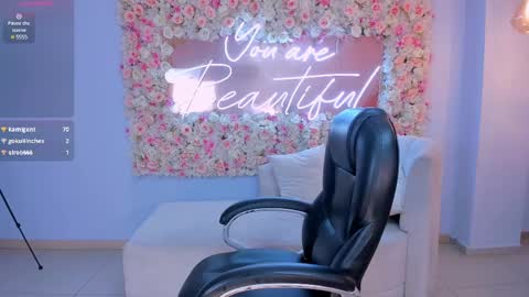 Maddison online show from February 20, 10:27 am