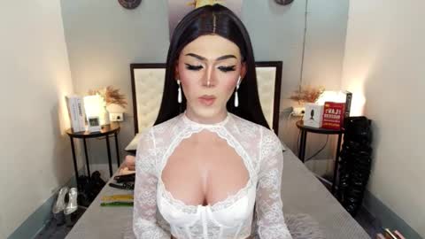 M A D D Y online show from September 23, 12:02 am