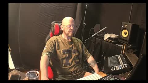Snapshot of maddox840 chatting on May 15, 11:23 pm maddox840 online show from May 15, 11:23 pm
