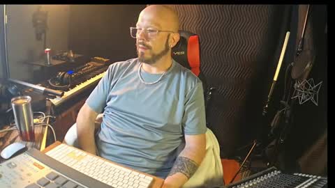 Snapshot of maddox840 chatting on June 1, 6:15 am maddox840 online show from June 1, 6:15 am