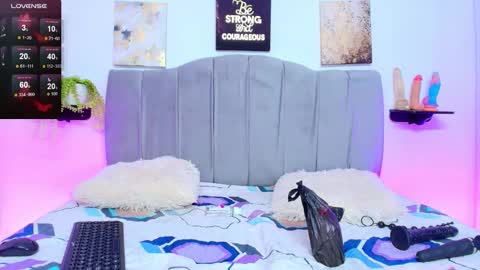 Snapshot of maddy_estheer chatting on November 14, 7:34 pm maddy online show from November 14, 7:34 pm