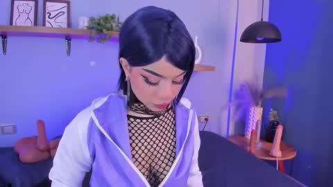 Maddy  online show from November 26, 11:44 am