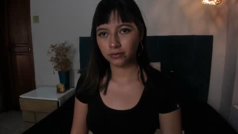 Snapshot of maddylovee_ chatting on June 12, 11:42 am Maddy Love online show from June 12, 11:42 am