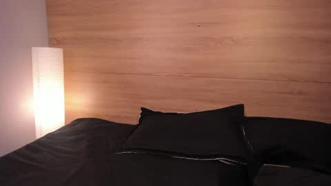 Madelaine  online show from April 2, 10:13 am