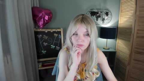 madelaines online show from November 16, 10:10 am