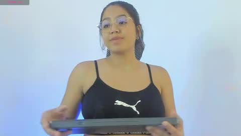 madelayn_torres online show from June 14, 11:12 am