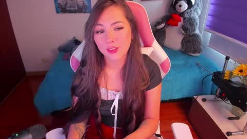 Snapshot of madeleine_shinobi chatting on March 3, 9:37 pm Emily Only Fans online show from March 3, 9:37 pm