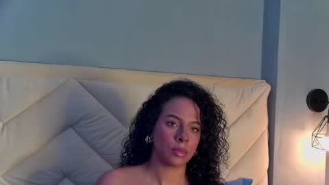Snapshot of madeleinxxx_ chatting on May 4, 8:16 pm madeleinxxx_ online show from May 4, 8:16 pm