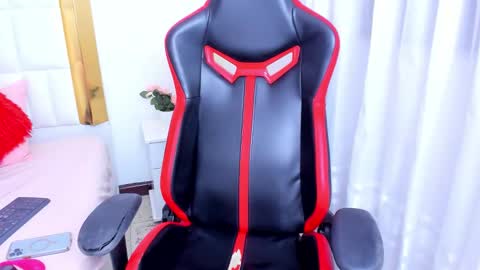 Madeline online show from October 31, 12:55 am