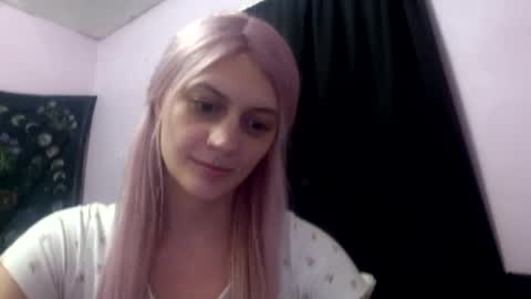 Snapshot of madelinevalentine chatting on September 24, 8:39 am madeline online show from September 24, 8:39 am
