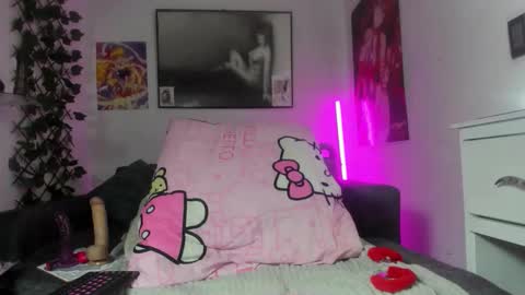 Snapshot of madelyn777 chatting on November 7, 1:16 am Madelyn. online show from November 7, 1:16 am