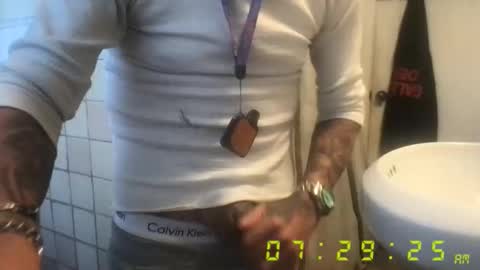 madeyoulook818 online show from March 3, 3:29 pm