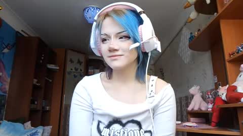 Snapshot of madgezari chatting on February 2, 6:56 am Alice Kaneki online show from February 2, 6:56 am