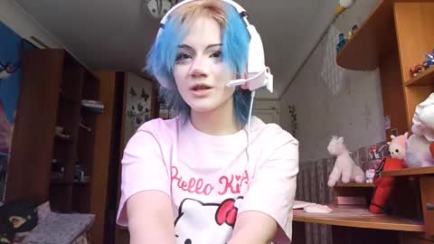 Snapshot of madgezari chatting on February 4, 11:27 am Alice Kaneki online show from February 4, 11:27 am