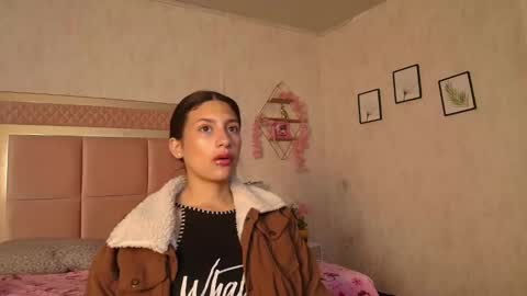 madhison_5 online show from May 27, 12:46 pm